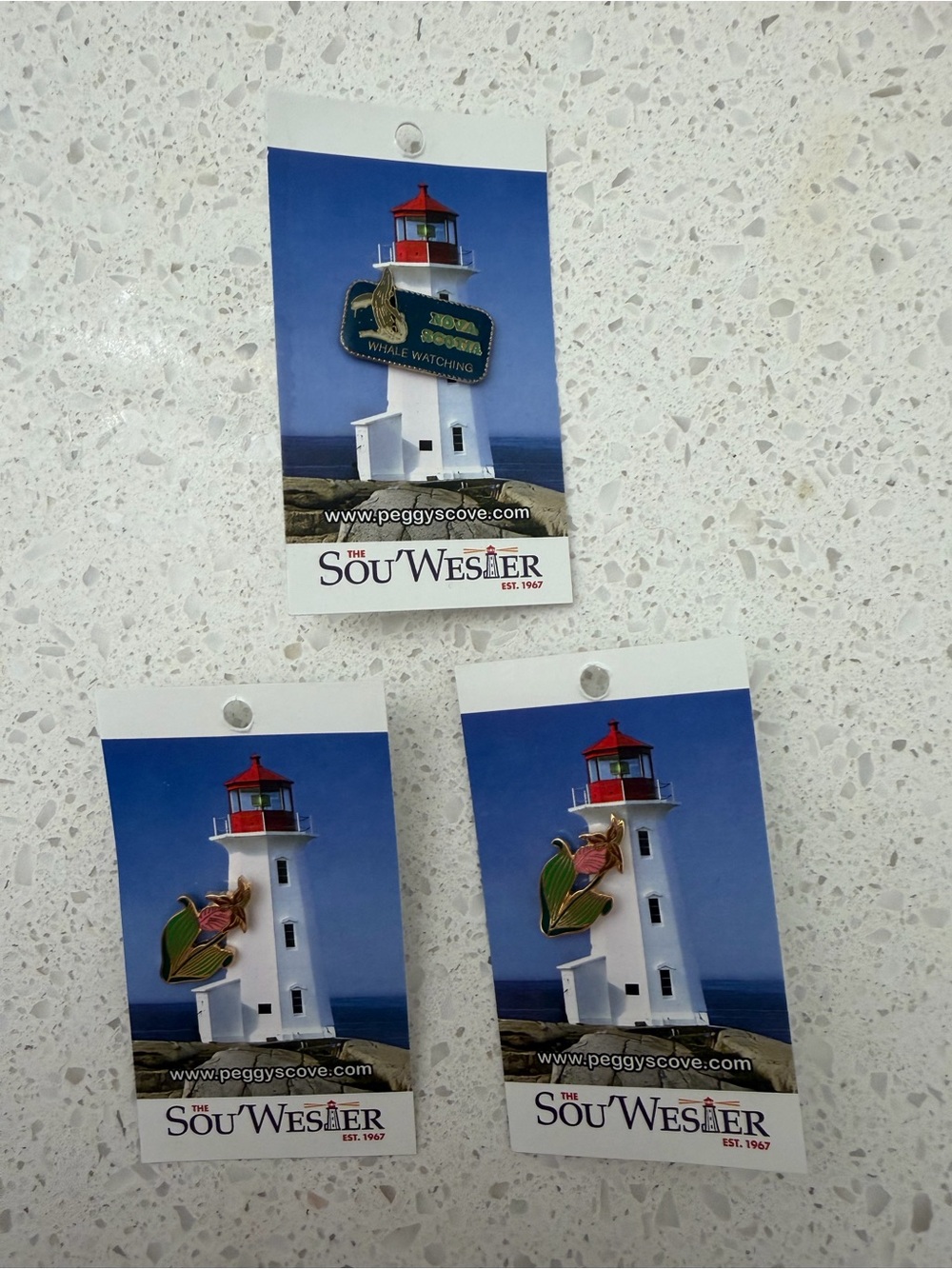 The Sou'Wester Peggy's Cove Lighthouse Magnet - White & Red